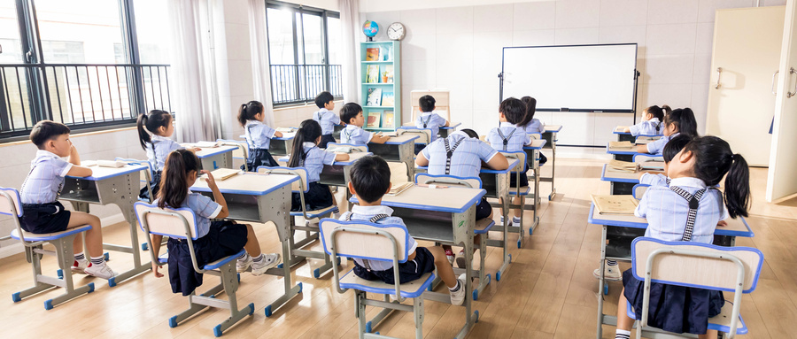 誰給你的權力這樣對待合法的校外培訓學校？